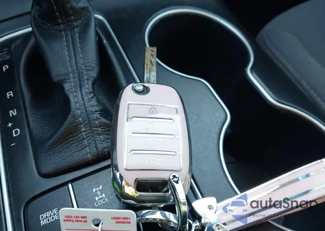 2016 Kia Sorento 3.3L Lx из США, поврежденный, VIN 5XYPGDA58GG131239